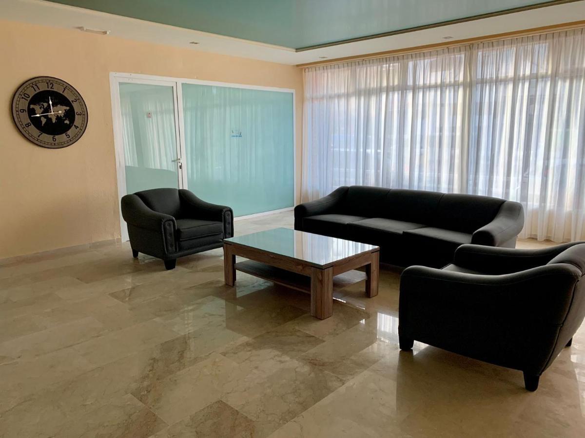Ar Apartments - Central And Modern Apartment In بينالماذينا المظهر الخارجي الصورة