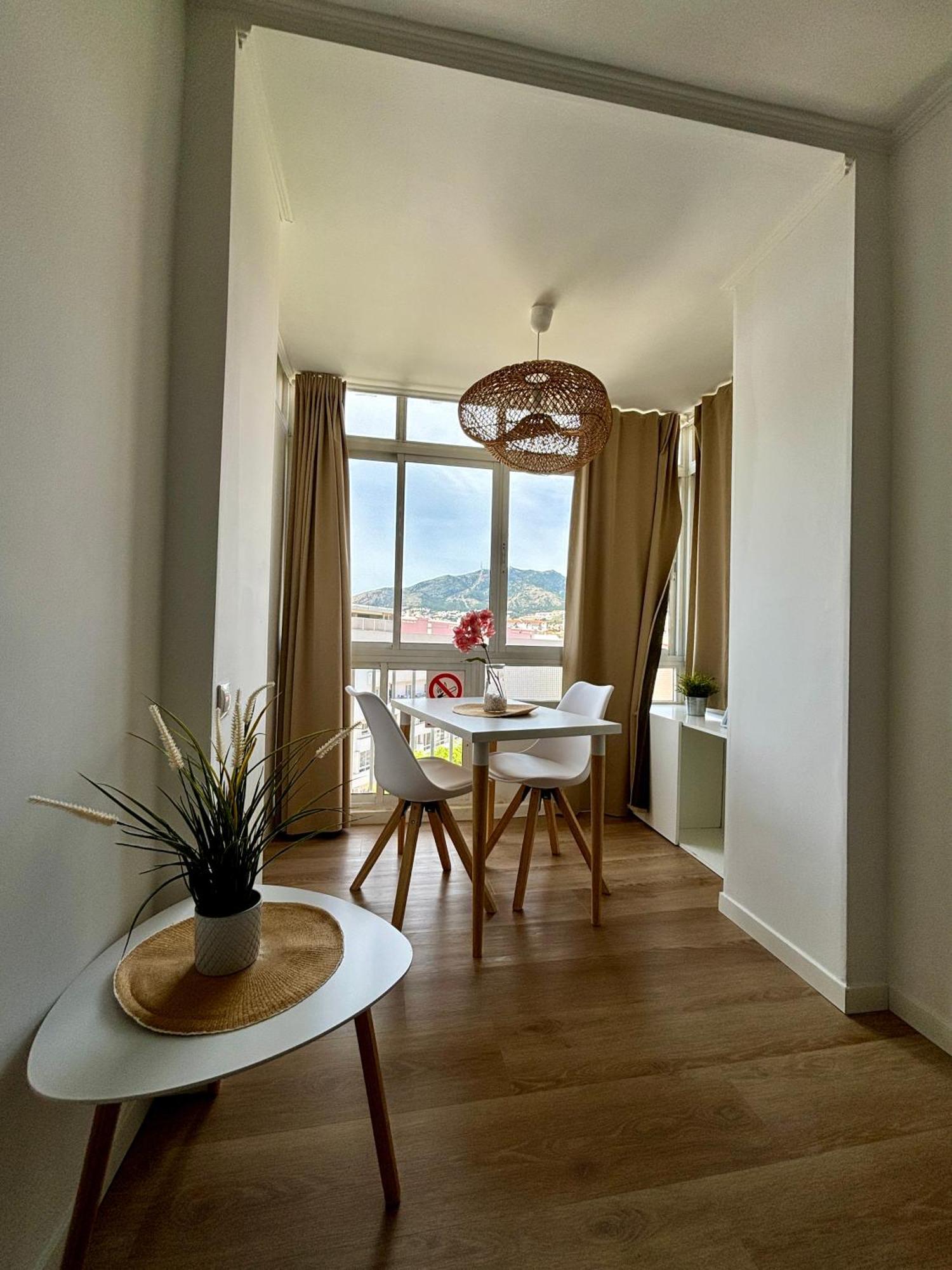 Ar Apartments - Central And Modern Apartment In بينالماذينا المظهر الخارجي الصورة