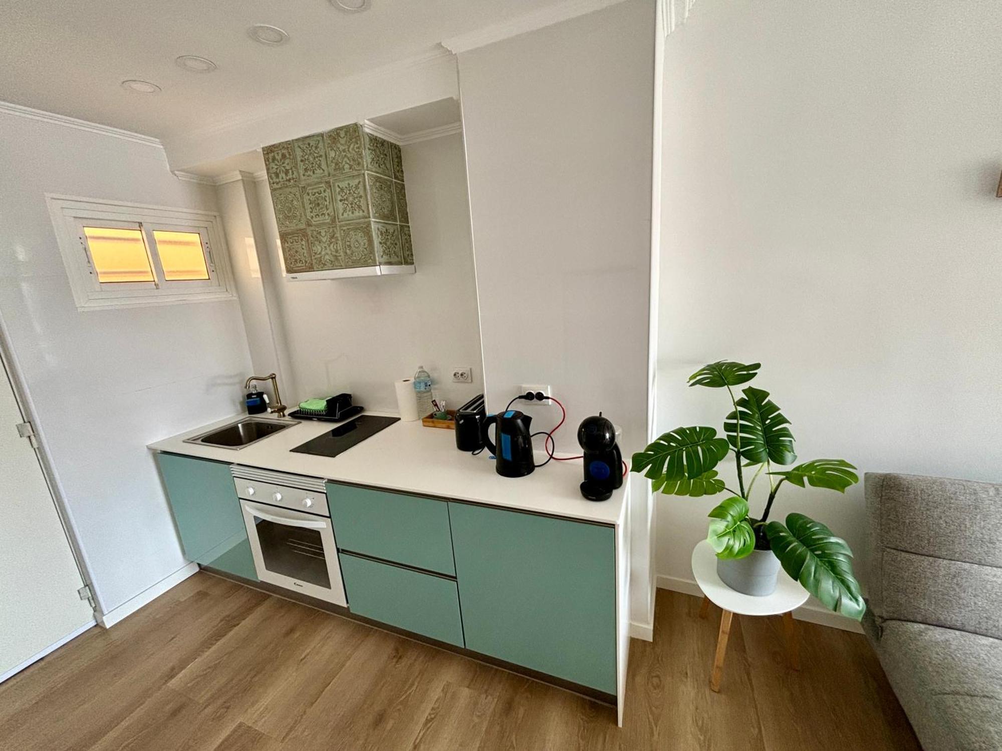 Ar Apartments - Central And Modern Apartment In بينالماذينا المظهر الخارجي الصورة